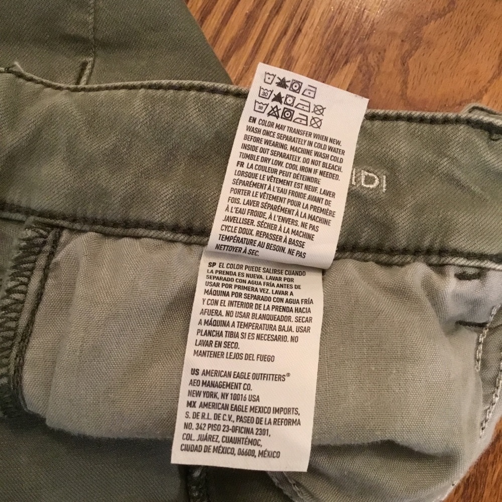 AMERICAN EAGLE AEO Twill Super Stretch Green Gray Denim Jean Shorts Size 8 - Picture 11 of 14